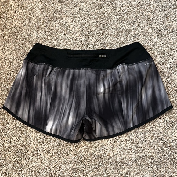 Nike Dri-fit Athletic Shorts - Picture 4 of 9